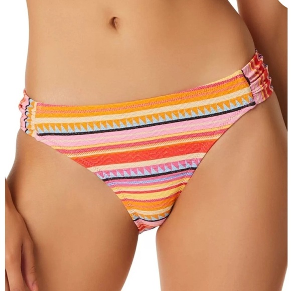 Jessica Simpson Escape to Pacific Bikini M - Picture 1 of 7